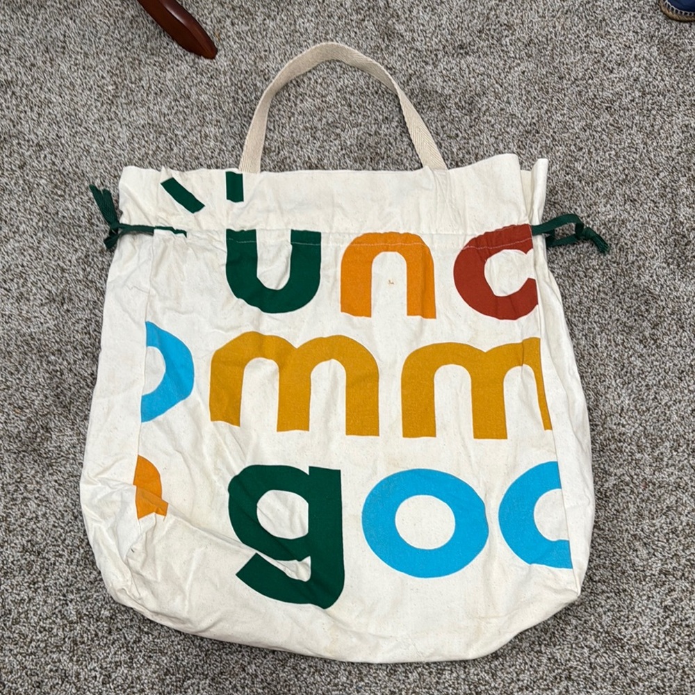 UNCOMMON GOODS Large Gift bag/reusable tote